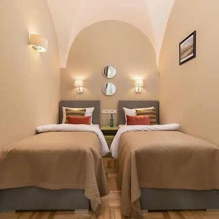 Rent Like - Krakowskie Przedmiescie 12