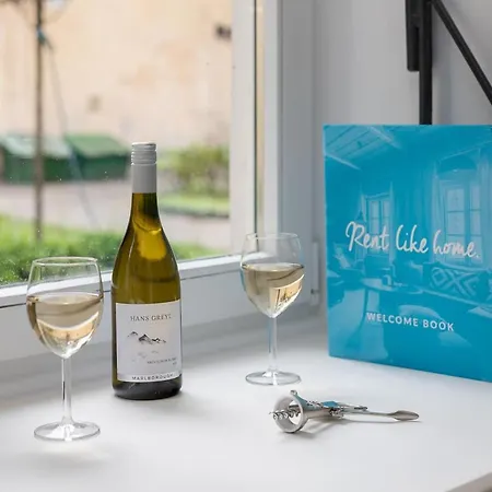 Rent Like - Krakowskie Przedmiescie 12 Varsovia